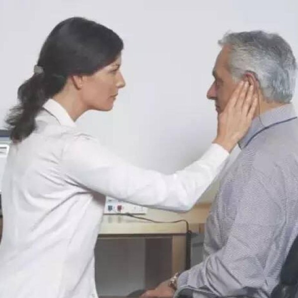 听障患者的几个思想误区