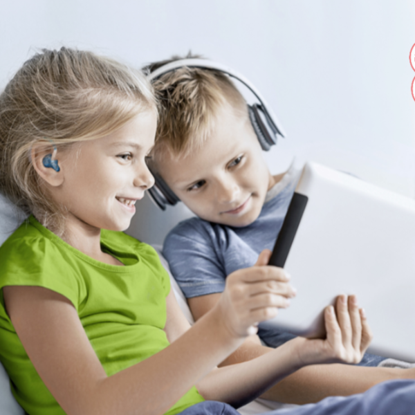 佩戴助听器可以坐飞机吗？